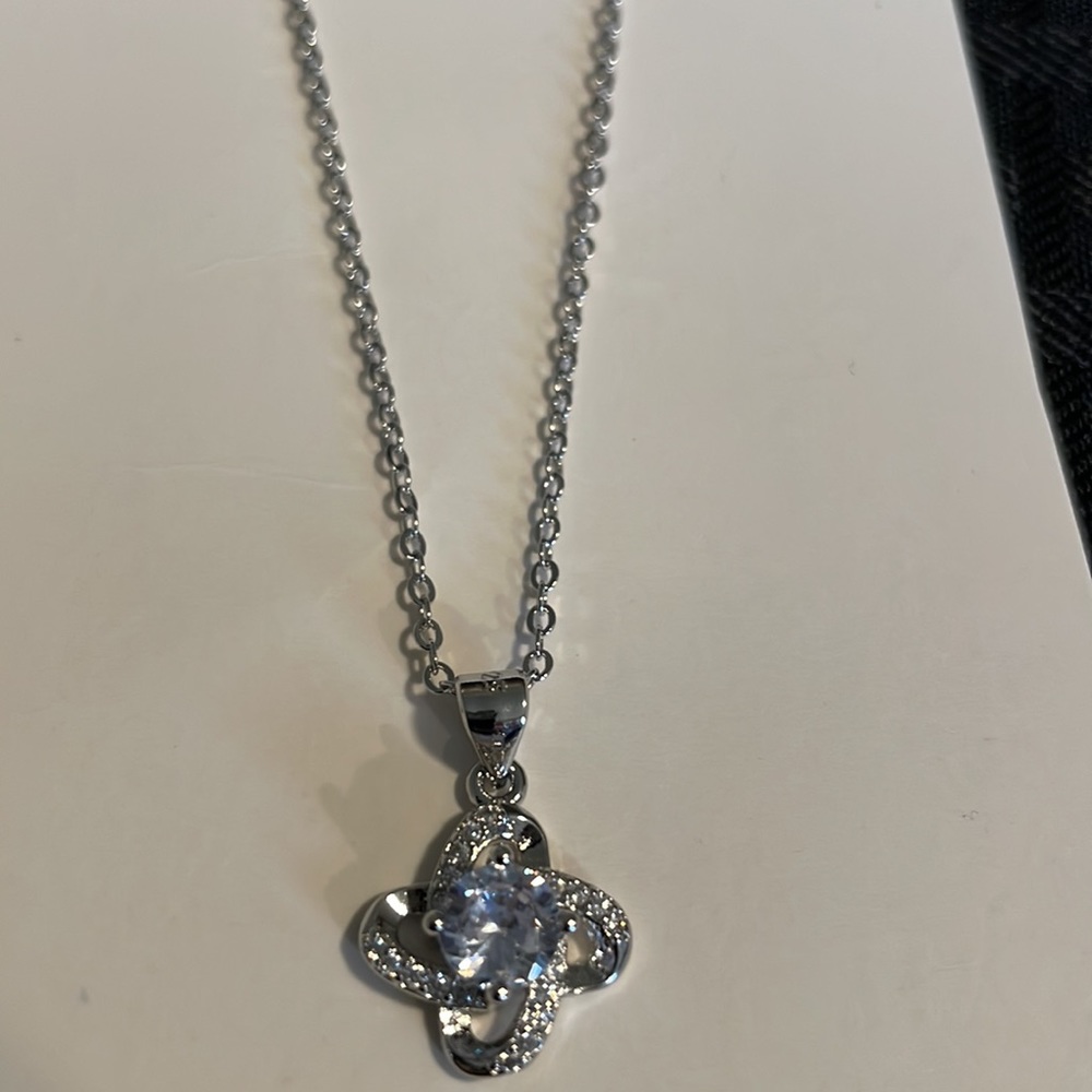 18” sterling silver necklace with Pendent New - Picture 13 of 16
